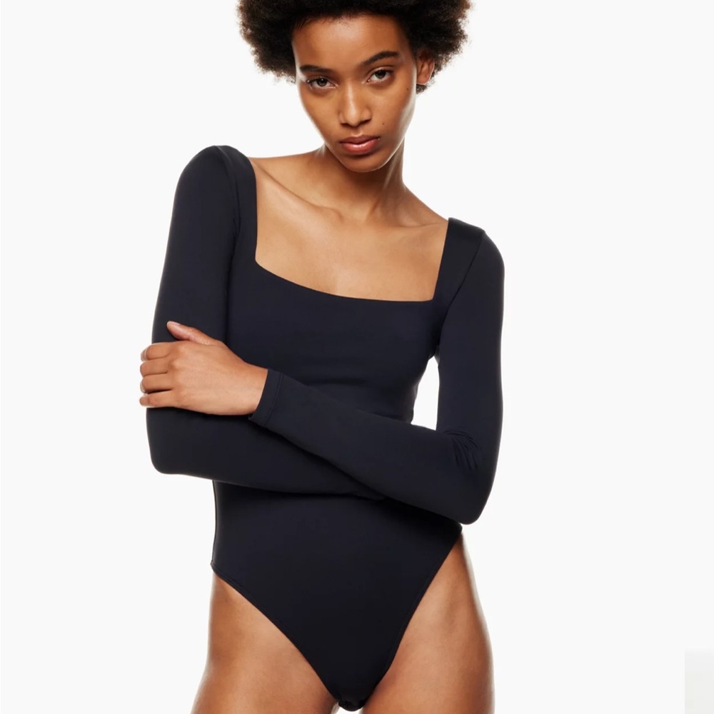 Aritzia babaton straight neck long sleeve bodysuit- black